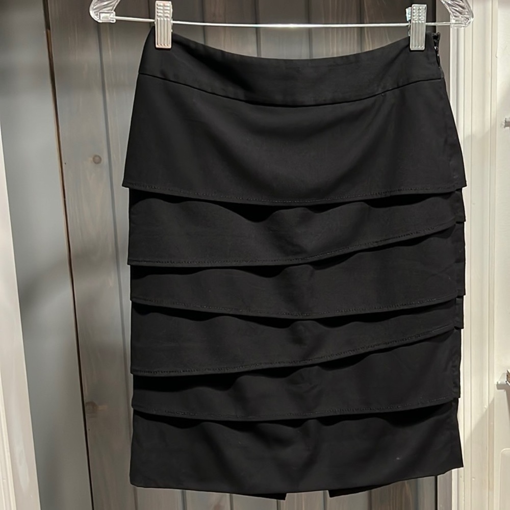 NWOT WHBM Tiered Pencil Skirt - Layered, Knee Length